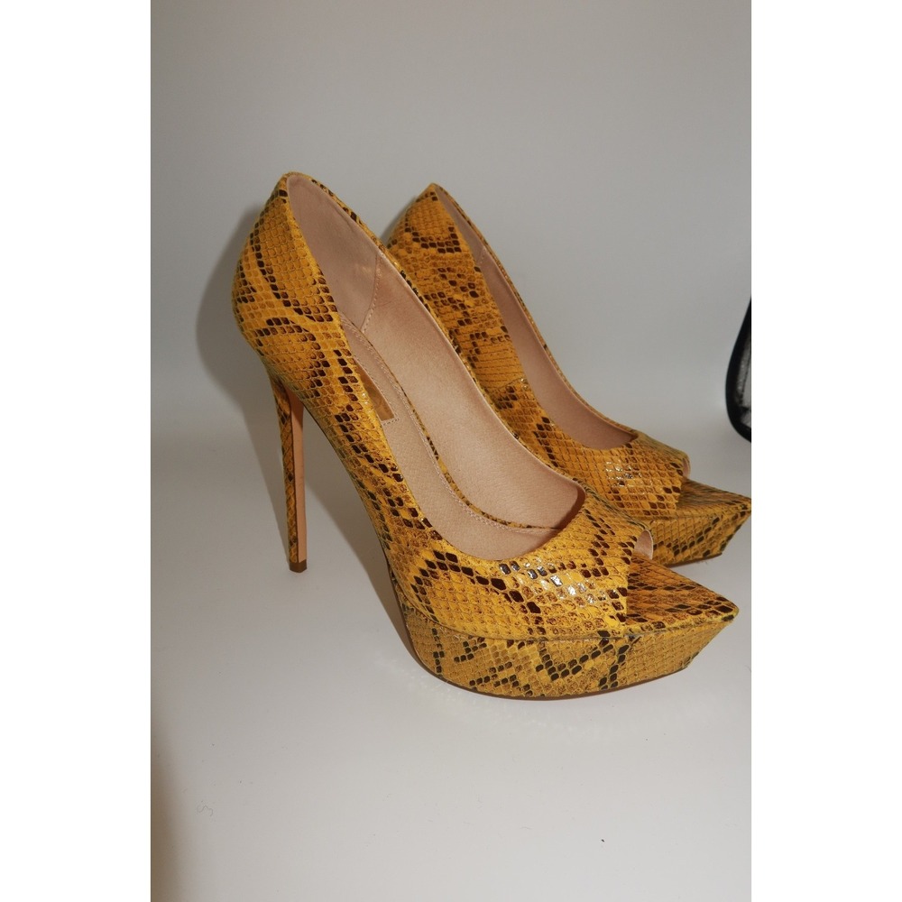 Liliana Women's Size 8 Yellow Snakeskin Peep Toe Platform Stiletto Pumps Heels